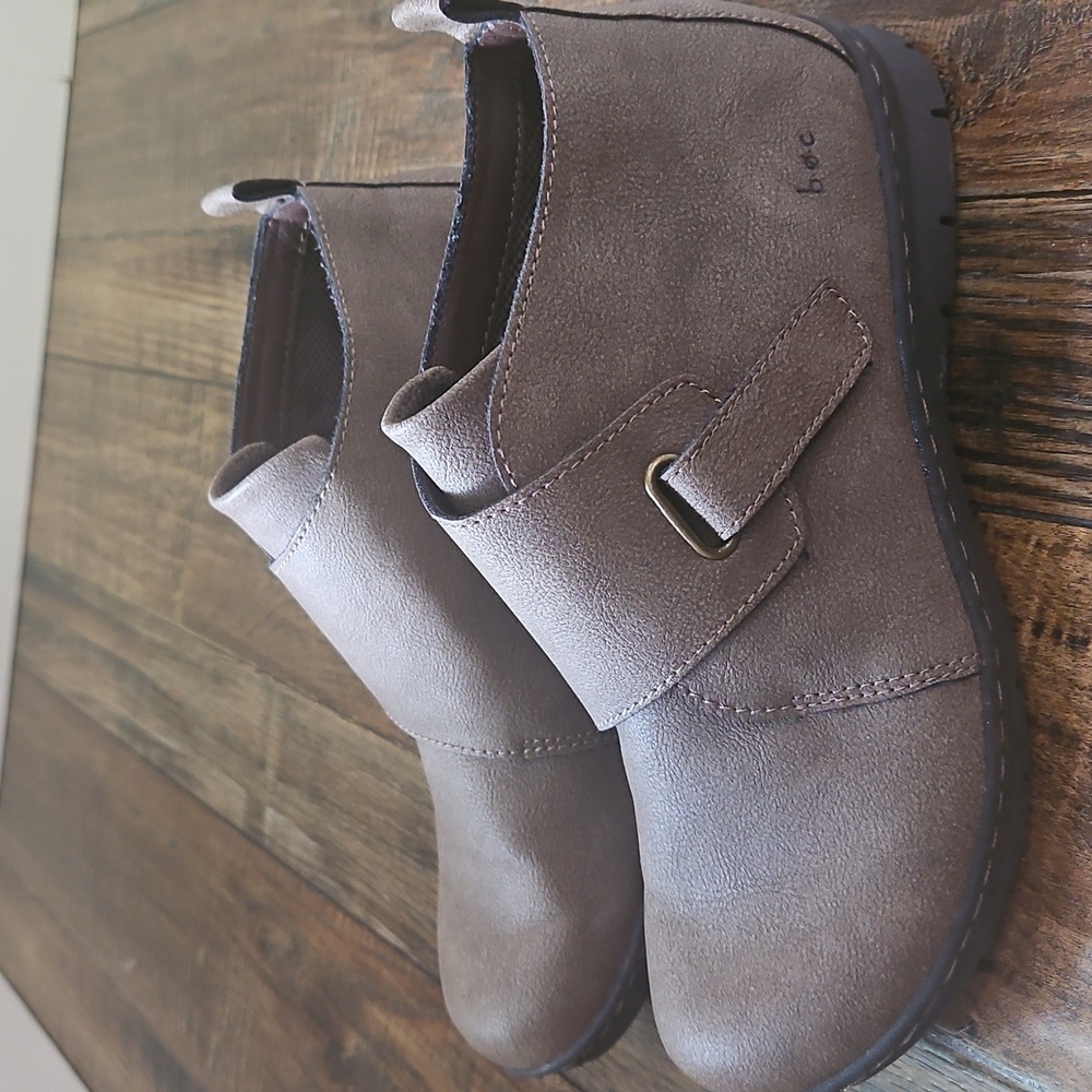 boc Taupe Gray Suede Ankle Booties with Side Strap